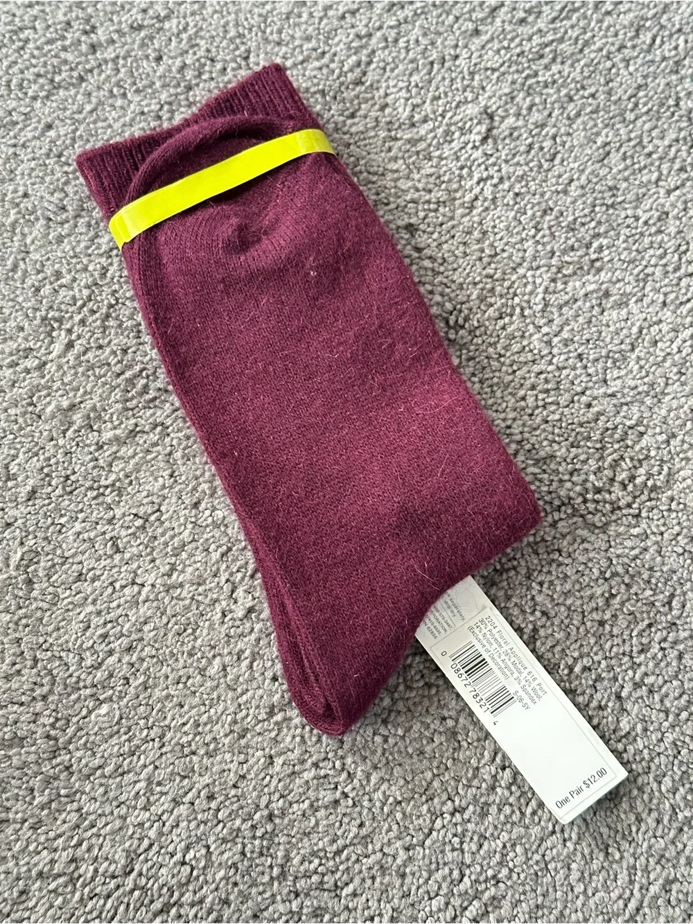 HUE dLUXE plum knit